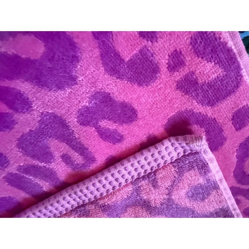 Deborah Connolly Designs PINK Leopard Print Beach Towel NWT 36x68 Cotton Lyocell